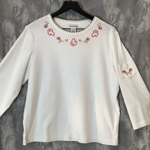 PRICE REDUCTION! Breckinridge Embroidered Front Long Sleeve Tee. Size - Large